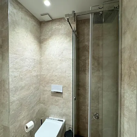 Sakura Park Luxury Apartment *