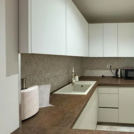 Sakura Park Luxury Apartment Belgrade