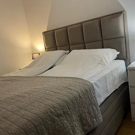Apartment Sakura Park Luxury Belgrade